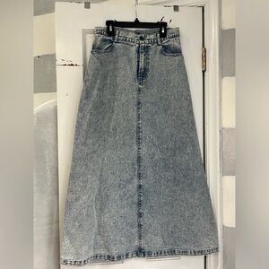 WASHED BLUE DENIM SKIRT